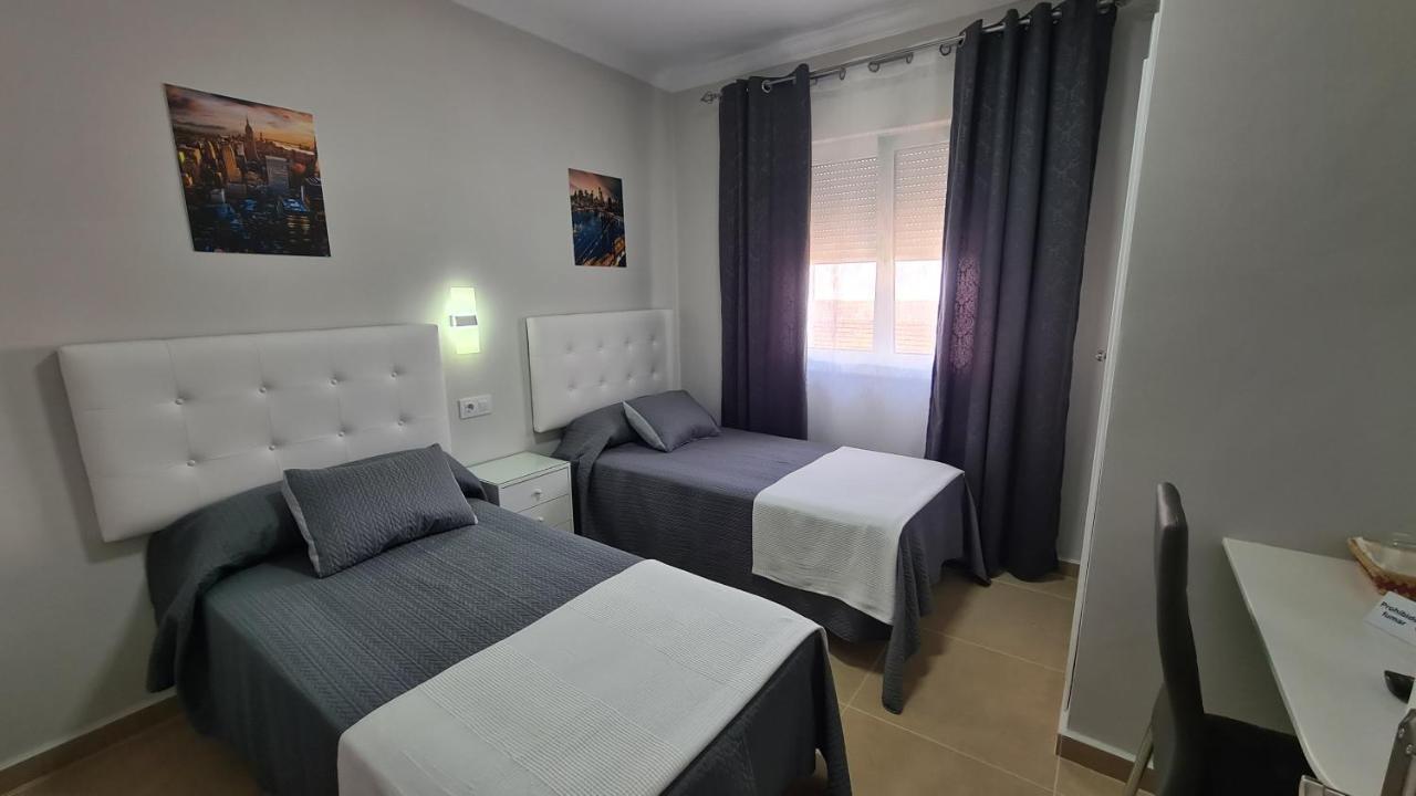 Hostal Malaga Аркос де ла Фронтера Экстерьер фото