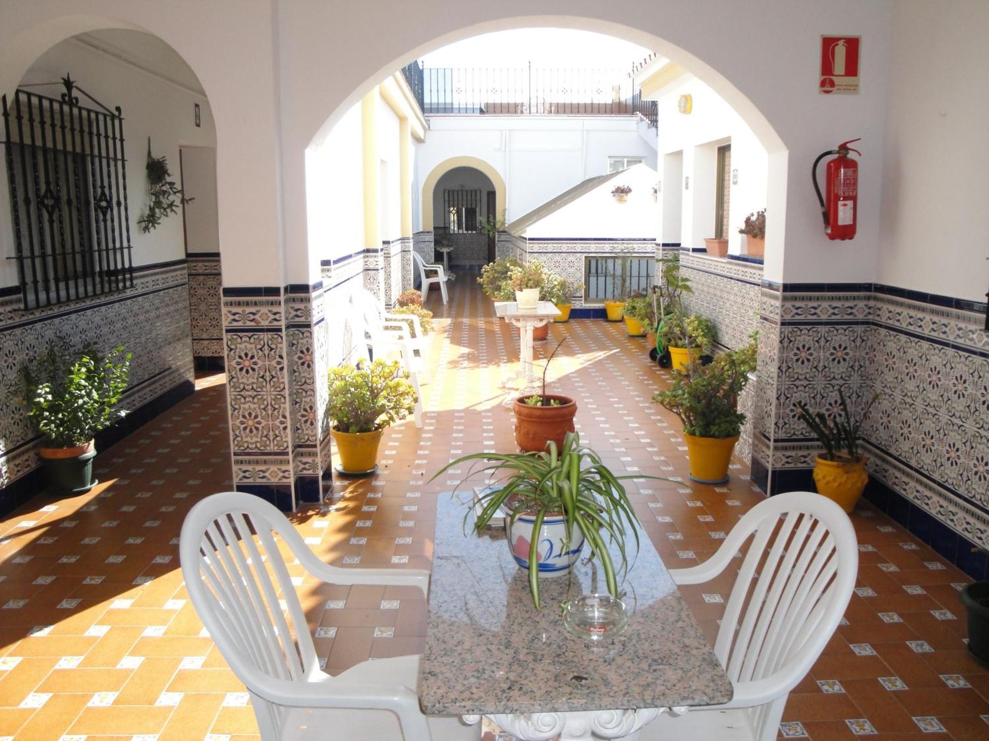 Hostal Malaga Аркос де ла Фронтера Экстерьер фото