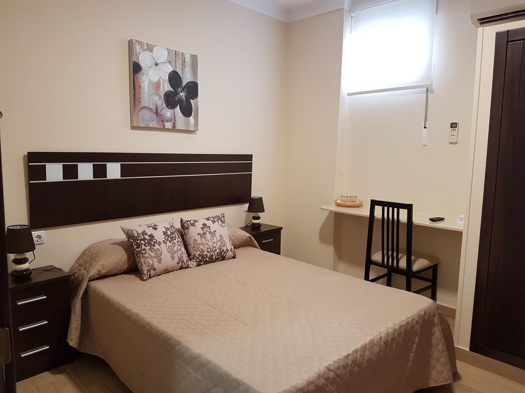 Hostal Malaga Аркос де ла Фронтера Экстерьер фото